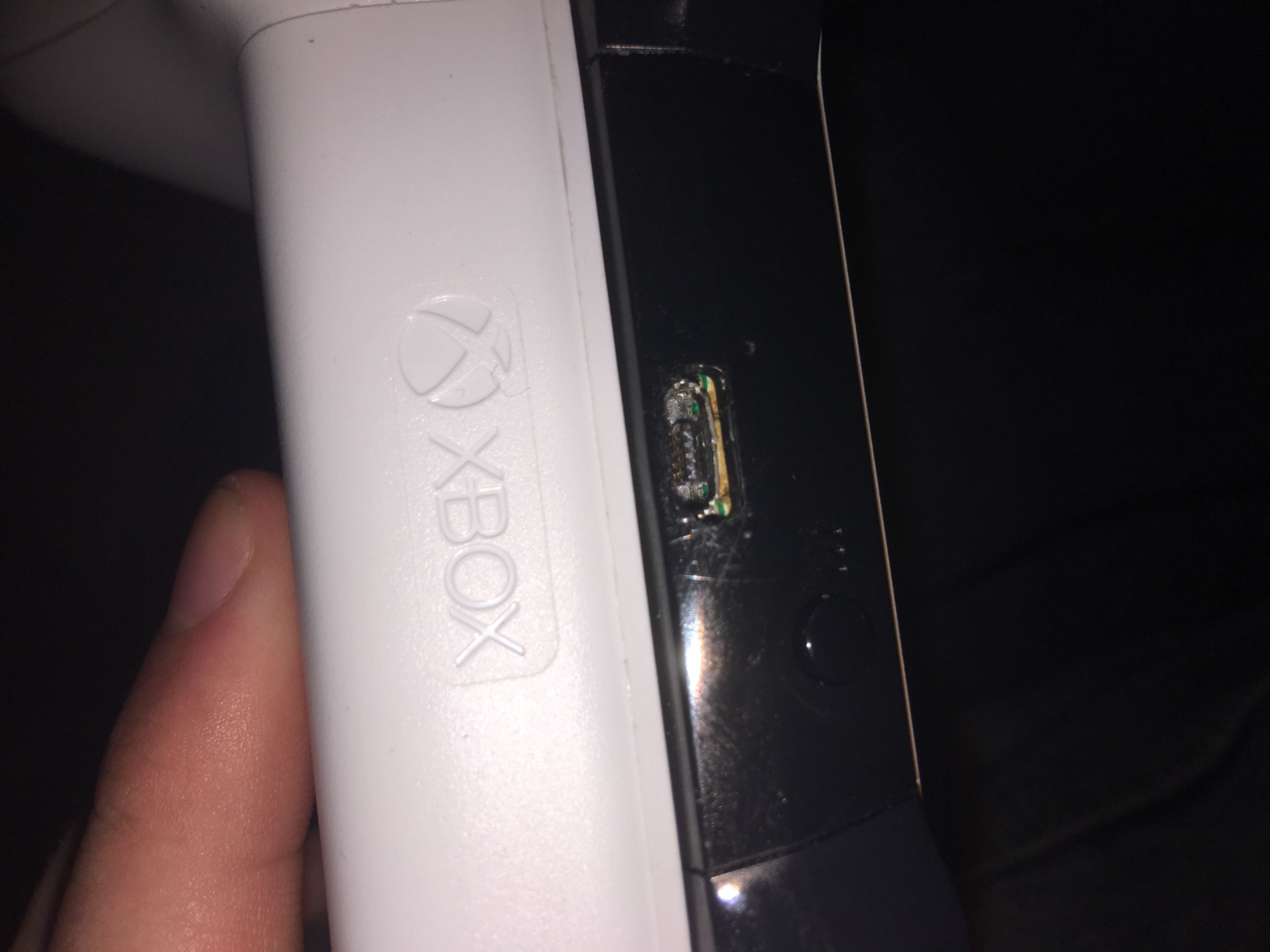 Xbox One Controller Micro USB port sort of pushed in? [​IMG]