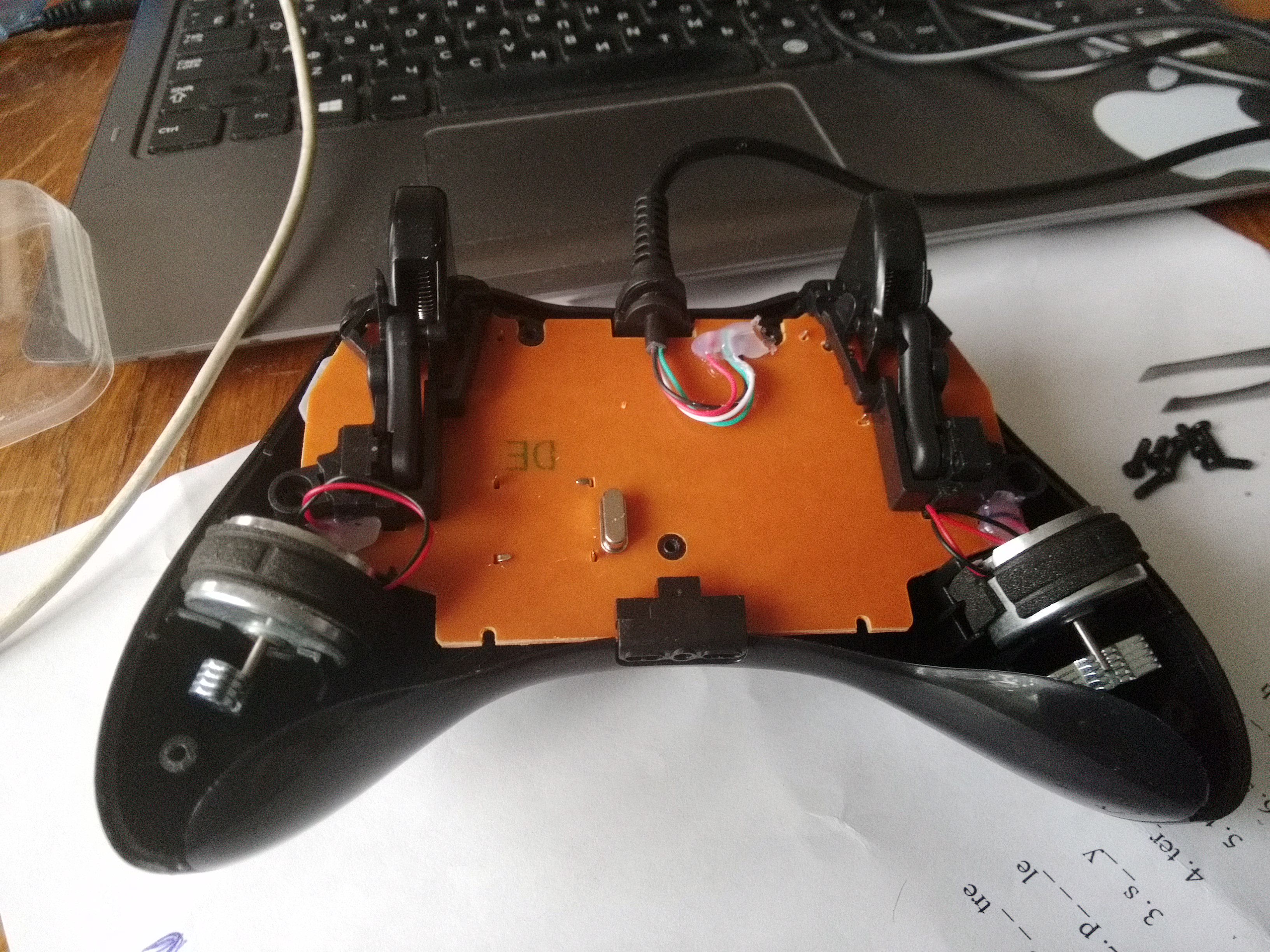 fake gamepad [​IMG]