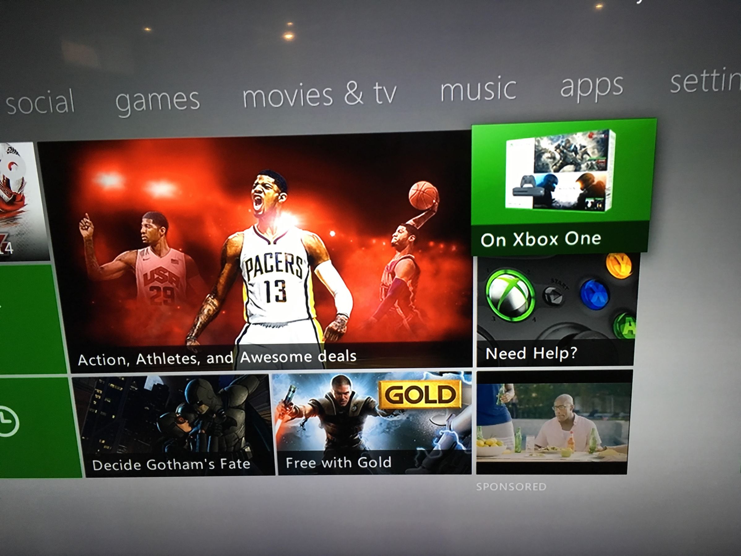 Xbox 360 shows Ad for 9 CAD Xbox One S Bundle [​IMG]