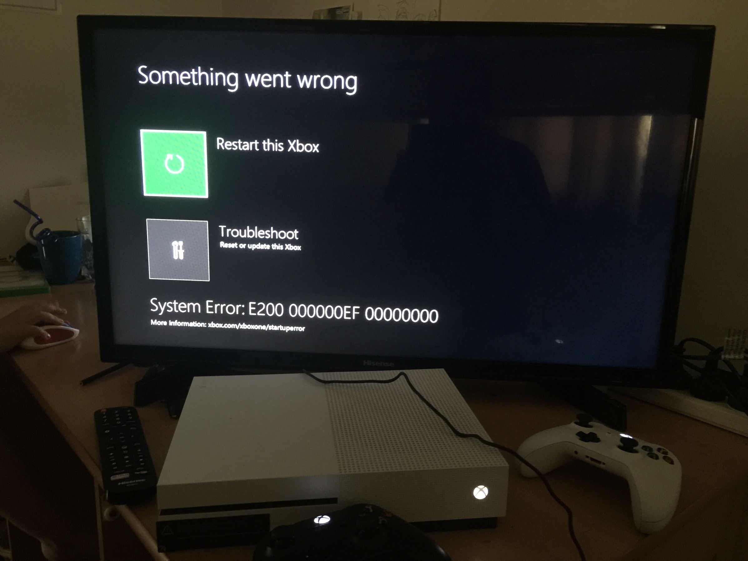 E200 000000EF 00000000 Xbox one s won't start keeps getting this system error need help only 1 ... [​IMG]